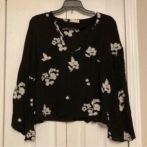 Altar'd State Embroidered Floral Top Tunic Medium V Neck